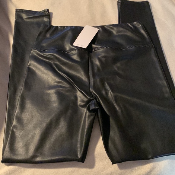 BNWT 7 For All Mankind Black Faux Leather Leggings Size M - Picture 4 of 6